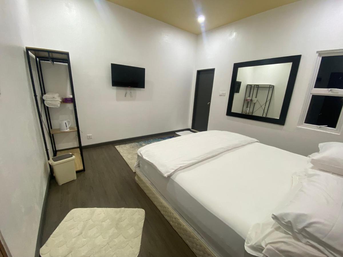 Fatims Beach House Maafushi Exteriör bild