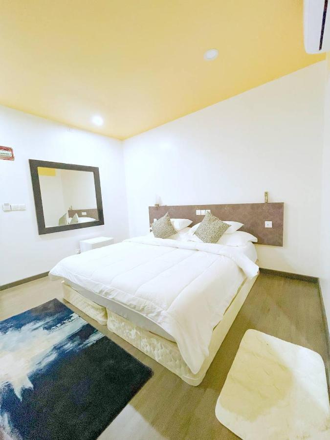 Fatims Beach House Maafushi Exteriör bild