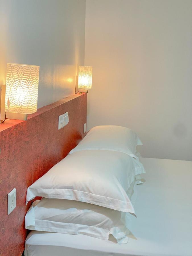 Fatims Beach House Maafushi Exteriör bild